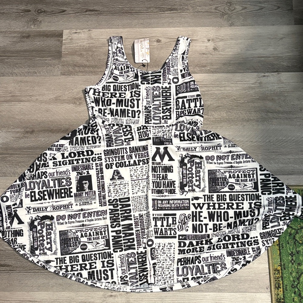 Black and White harry potter shein Dress size large - Picture 4 of 4